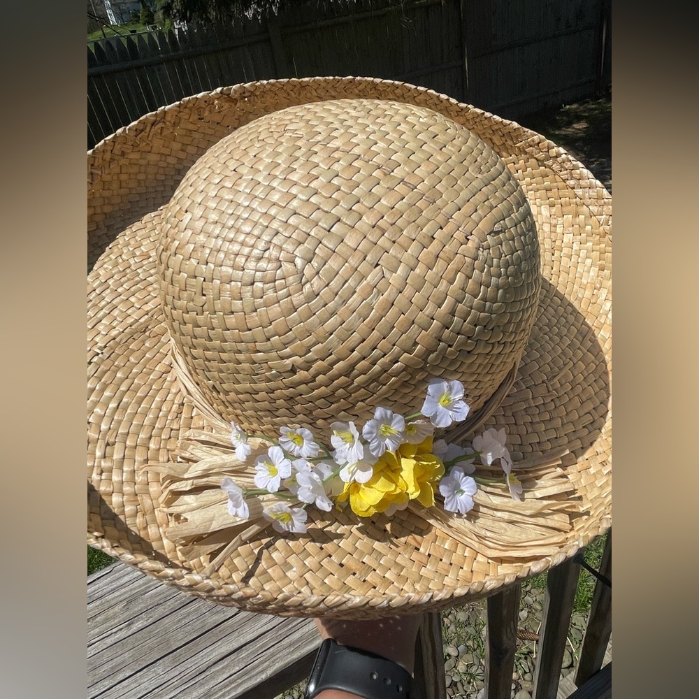 Vintage Kentucky Derby Straw Floral Hat White and Yellow - Picture 5 of 6